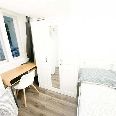 Cityscape Budget Bajcsy Apartment *